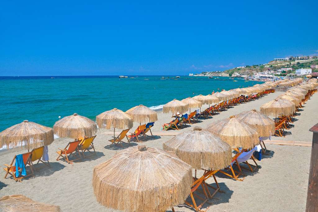 Le Spiagge Del Comune Di Ischia
